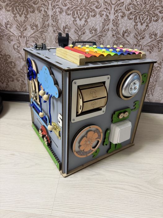 Бізікуб 30*30 см