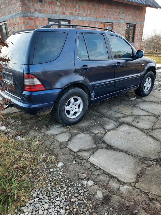 Продам мерседес  МЛ. 270