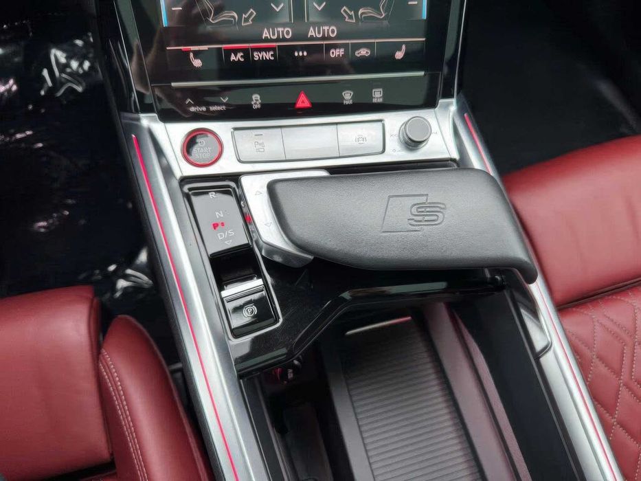 Audi e-tron S Premium Plus Sportback      2023