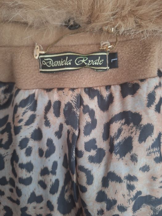 Пальто зимове з хутром