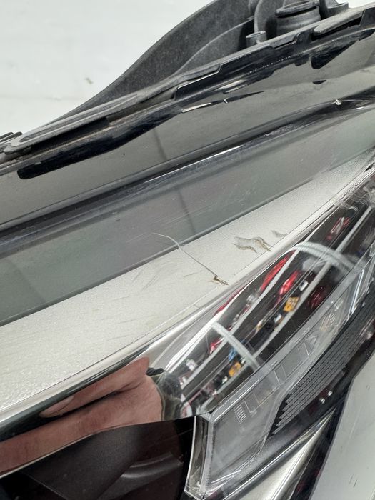 Opel Insignia B Lift lampa lewa Lux europa