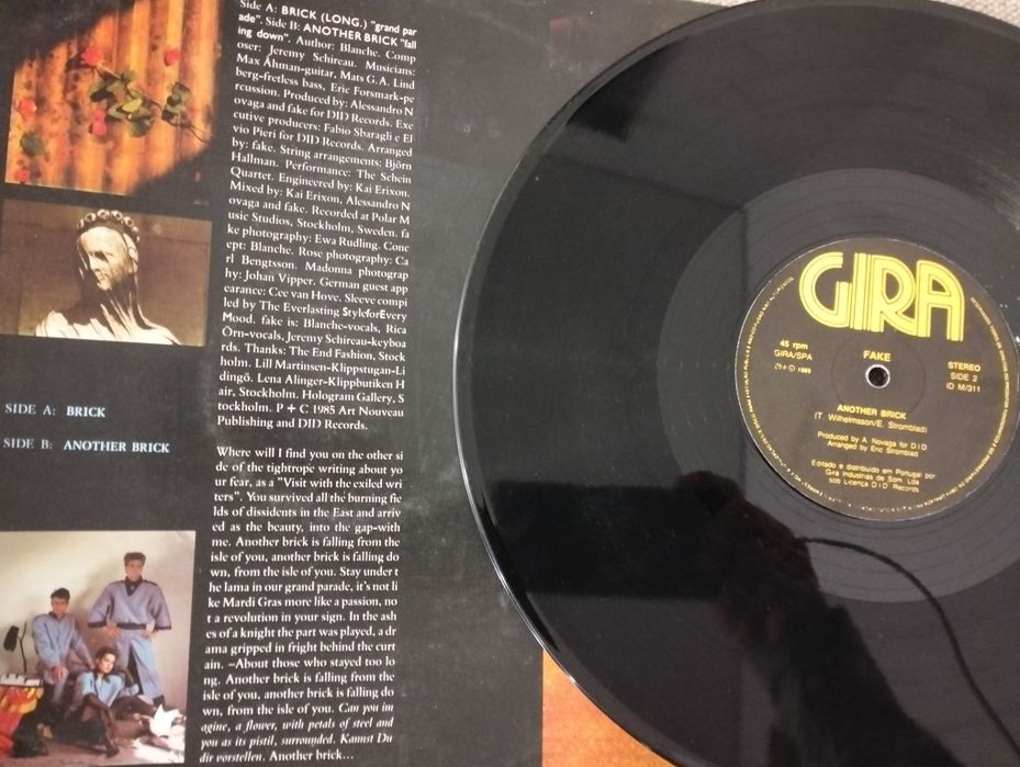 Maxi Single Fake - Another Brick'