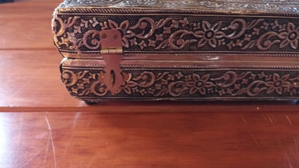 Organizador de jóias / bijuterias / peça de decoração