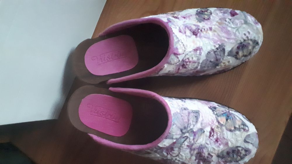 Chodaki lekkie nowe