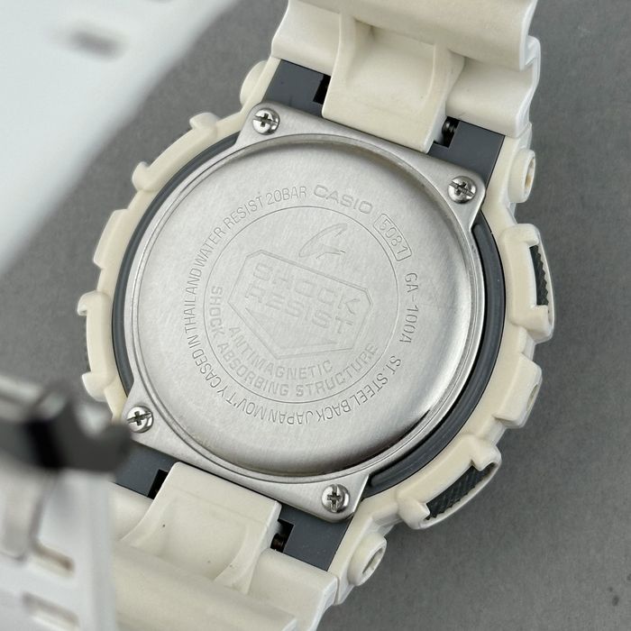 Zegarek naręczny męski Casio G-Shock biały | funkcje sportowe | WR