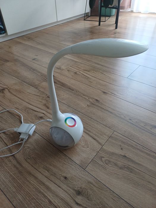 Lampka biurkowa led 7w