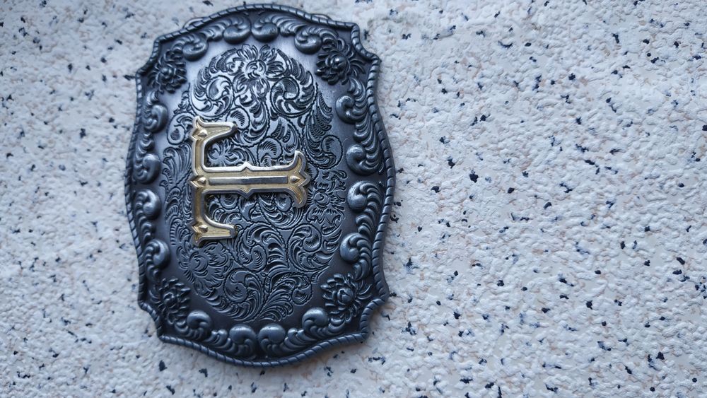 Байкерська пряжка