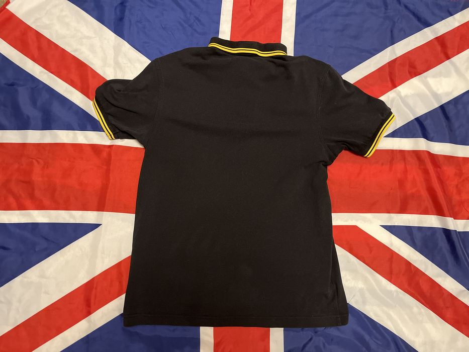 Чорно-жовте поло fred perry