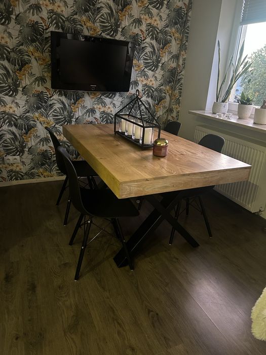 Stół + 4 krzesła