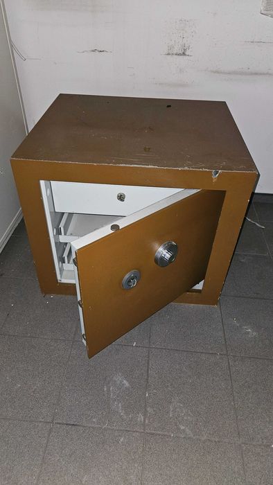 Szafa skarbcowa Wertheim LPP – certyfikat VSÖ sejf pancerny skarbiec