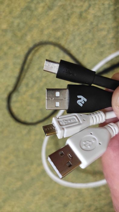 Кабель USB Micro чорного кольору