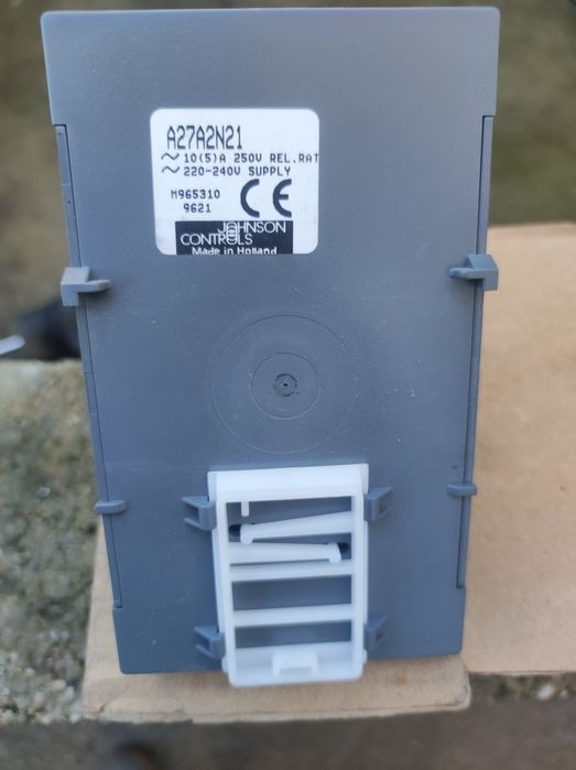 Controlador de temperatura novo para sistemas de ar condicionado