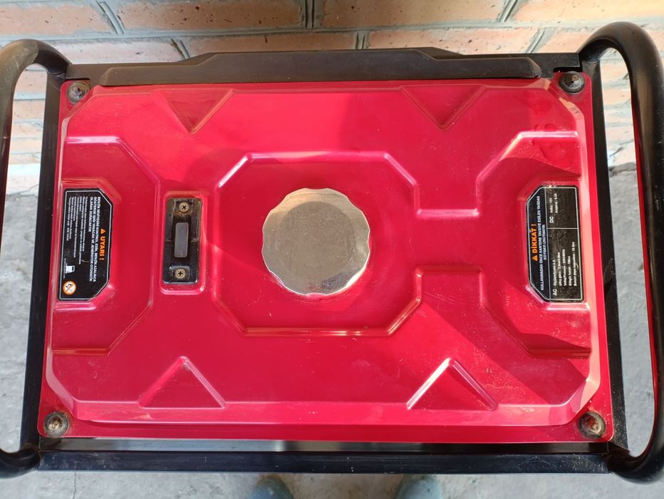 Генератор бензиновый 2,7 кВт