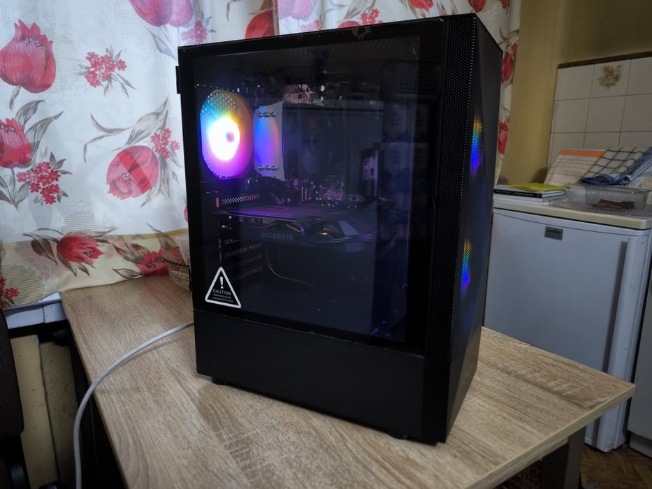 PC Do gier RGB Ryzen 5 16G DDR4 1TB SSD RTX W11