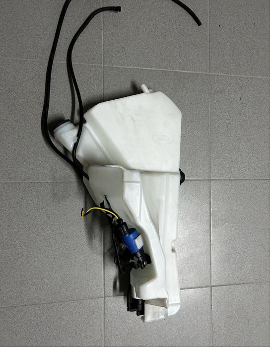 Deposito liquido vidros / parabrisa Jaguar XE