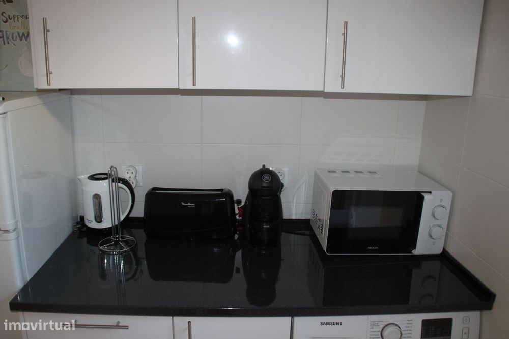 Apartamento T2 com piscina e jardim em Oeiras