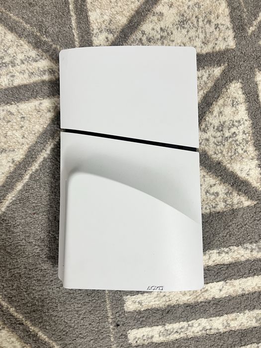 Ігрова приставка Sony Playstation 5, 1 TB памʼяті з дисководом