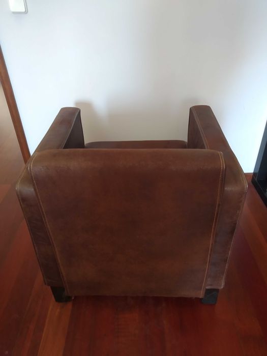 Poltrona vintage de camurça castanha