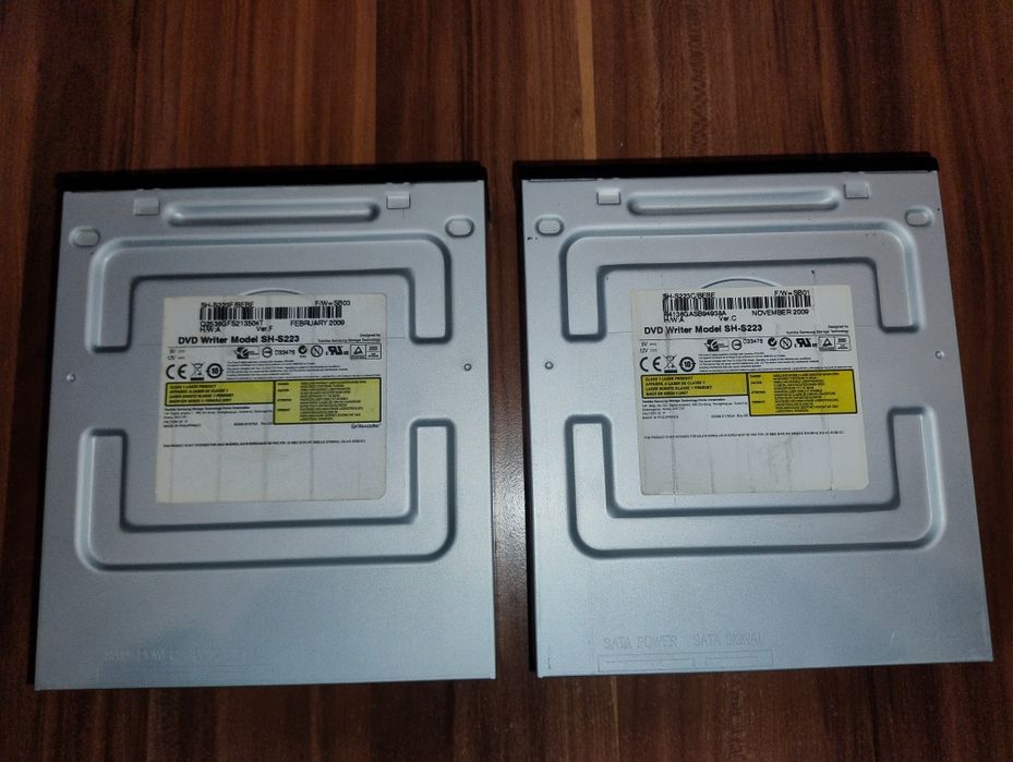 Wewnętrzny napęd DVD ROM DVD Writer SH-S223