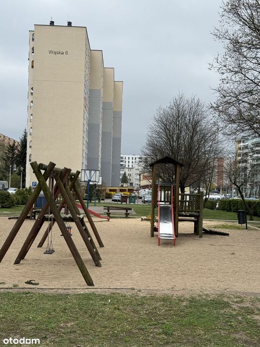 ***Trzypokojowe***Centrum***Bezpośrednio***Duży balkon**Okazyjna cena*