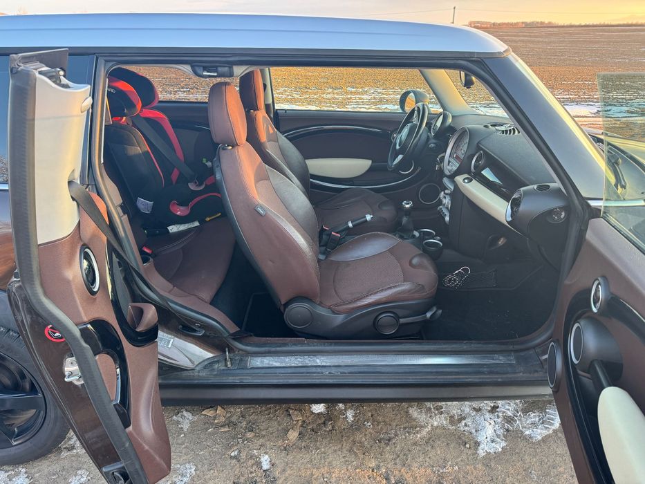 Mini Cooper Clubman 1.6 D bez wkładu prywatny od kobiety 2 kompl opon