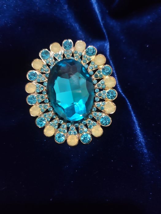 Брошь жовто-блакитна