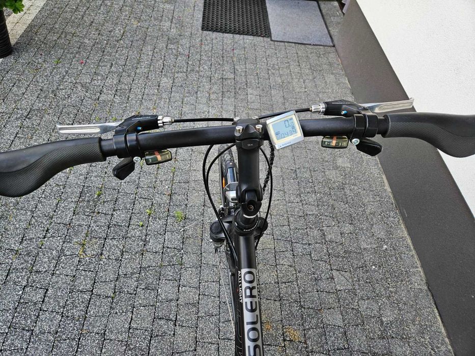 Rower męski trekkingowy Pegasus Solero aluminowy lekki shimano DEORE SR Suntour LED koła 28 cali rozmiar ramy 54cm