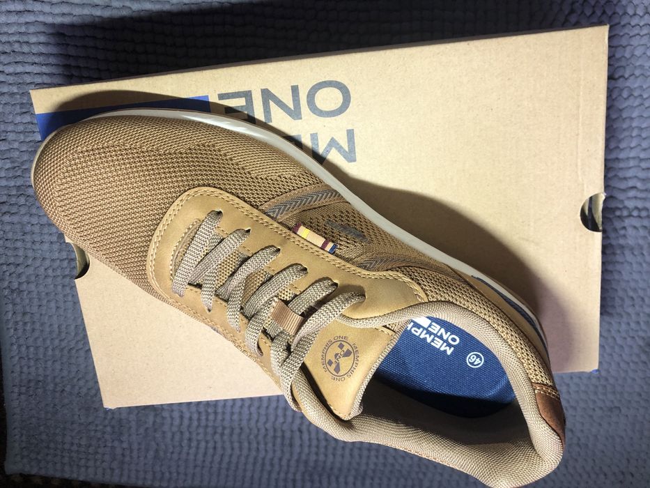 Кросівки нові баварія