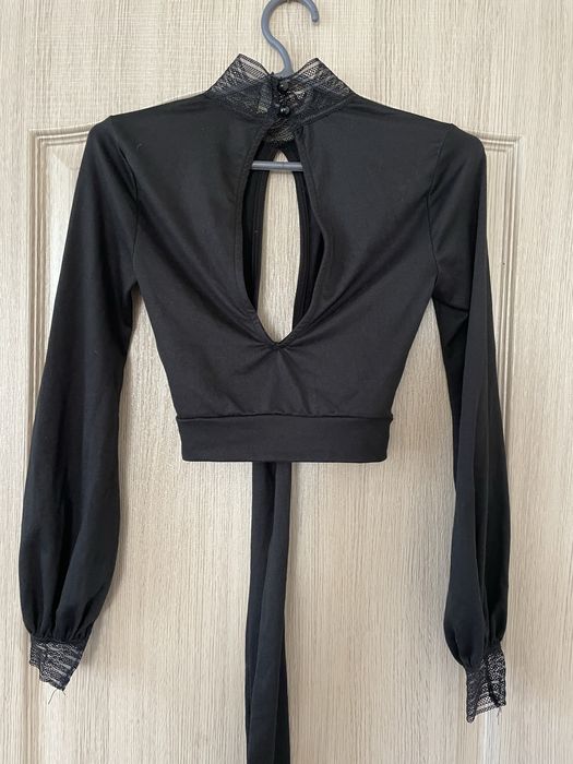 Топ на завʼязках для танців