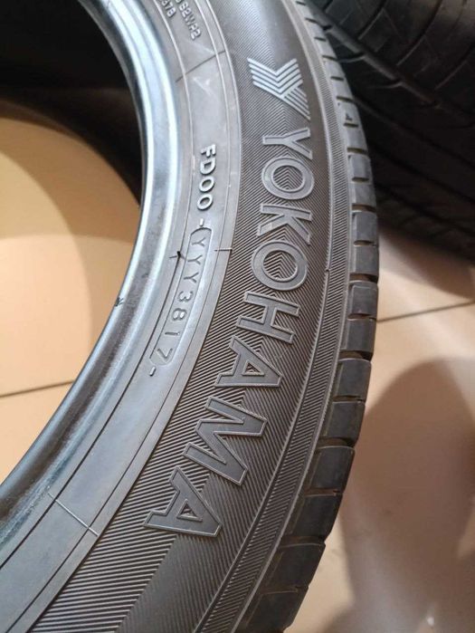 Шина одна б/у 225/55R18 98H Yokohama BluEarth E70