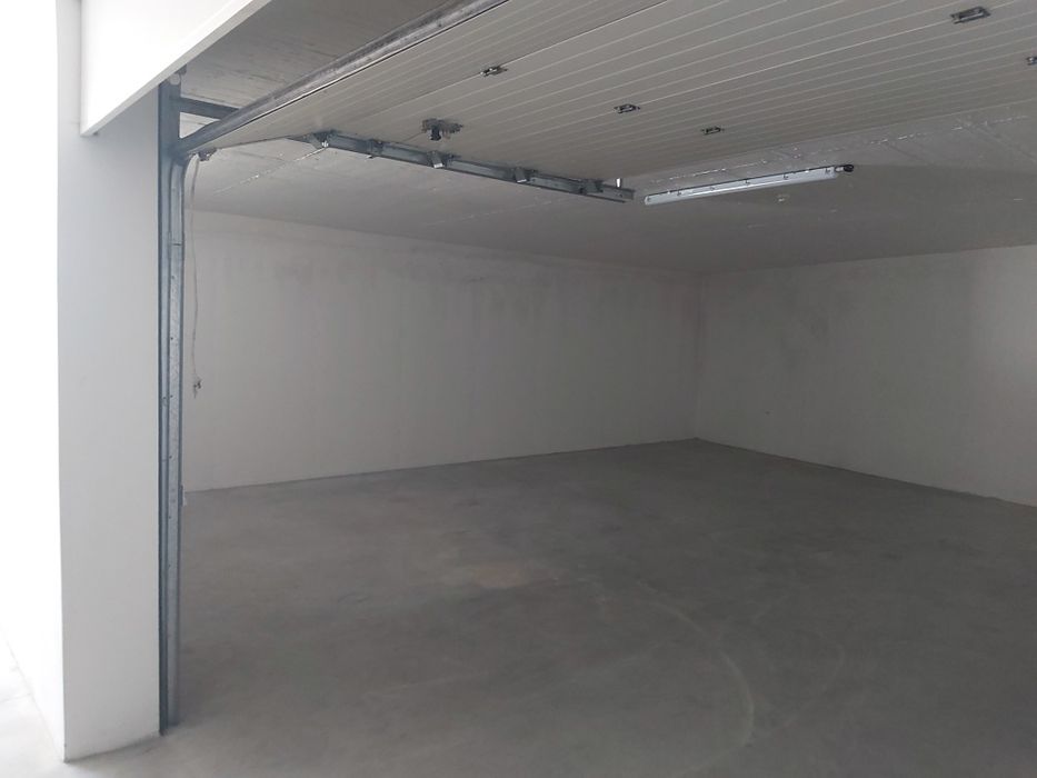 Garagem 70m2 Box Fechada