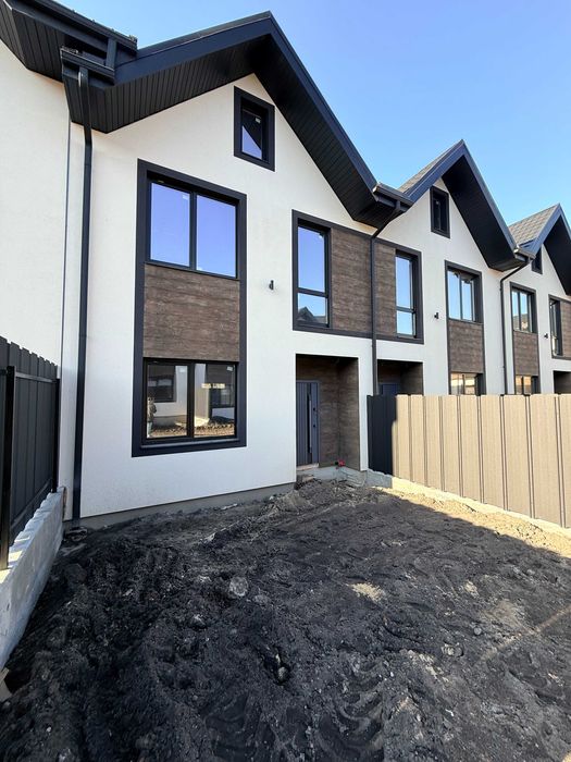 Продам Таунхаус. Автономне Газове Опалення. Поруч Бучанський Парк !!!