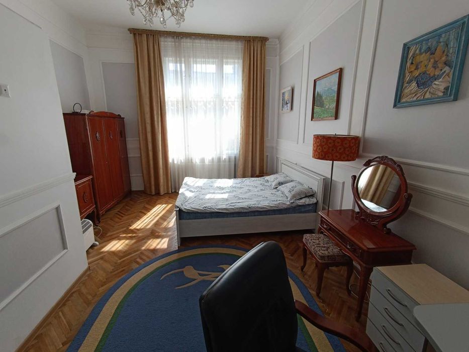 Квартира в історичному центрі біля собору від власника