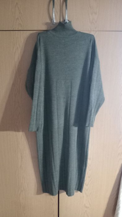 Продам платье, новое,ог 120,дл рукава от горла 73,дл изделия 118