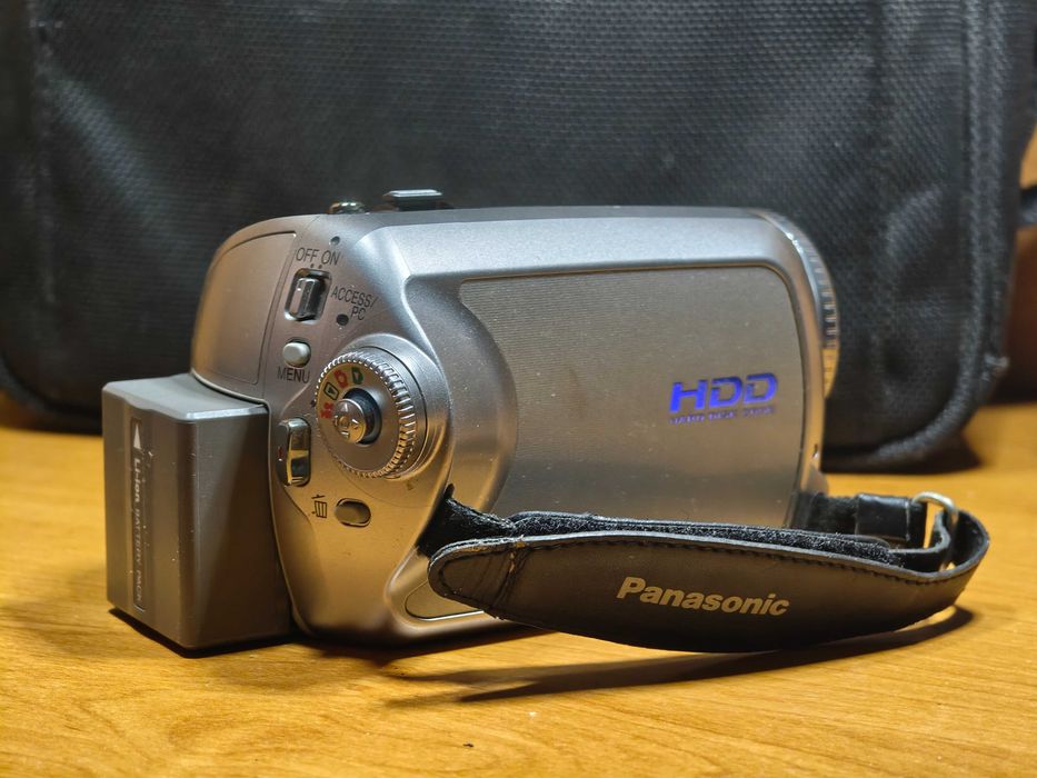 Panasonic SDR-H250EE-S + 2 батареї, зарядне та сумка