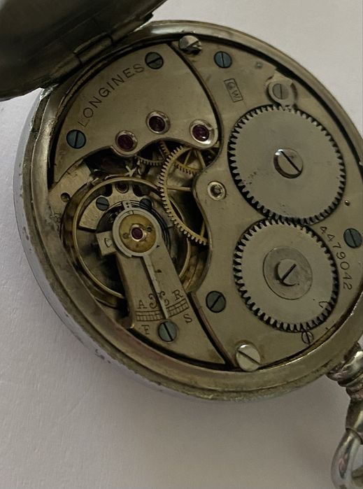 Relógio de bolso Longines.