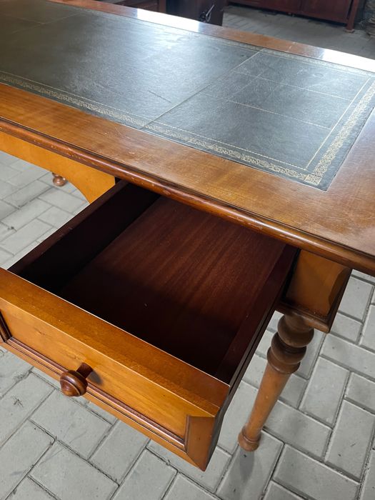 Biurko Stylowe - drewniane