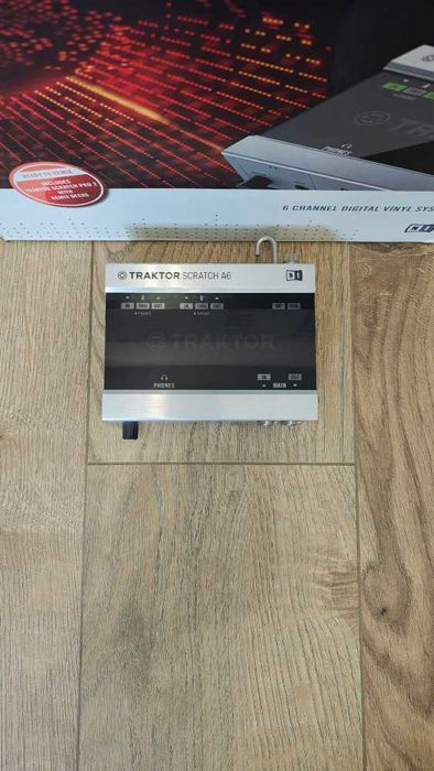 Native Instruments Traktor Scratch A6 DVS