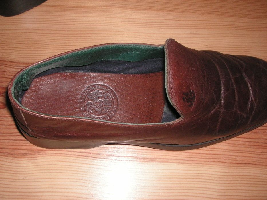 Sapatos Pele Marca Gommus 24Horas