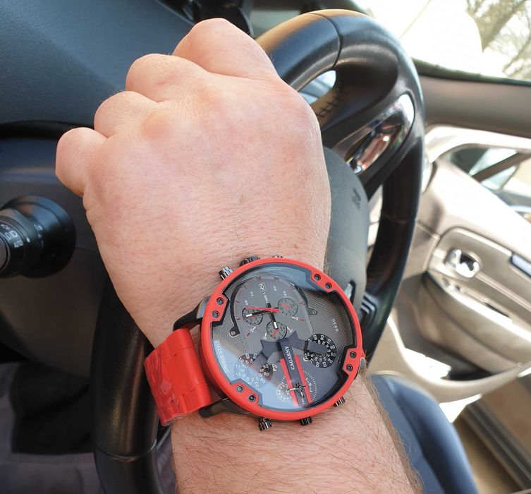 Duży zegarek męski na bransolecie/czerwony/wysyłka
