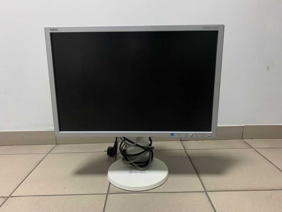 Монитор NEC MultiSync E222W 22"