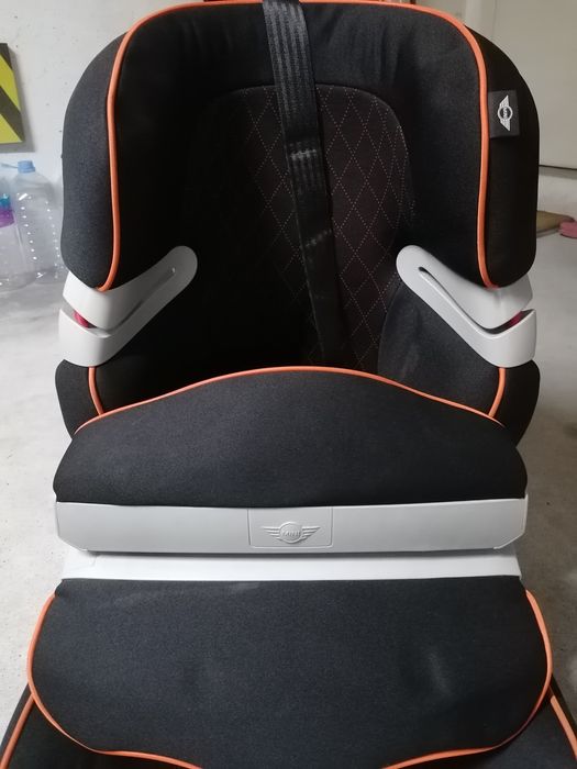 Cadeira auto da marca Mini