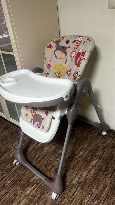 Стільчик для годування