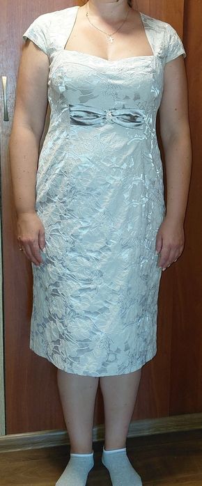 Продам святкову сукню р. 50-52