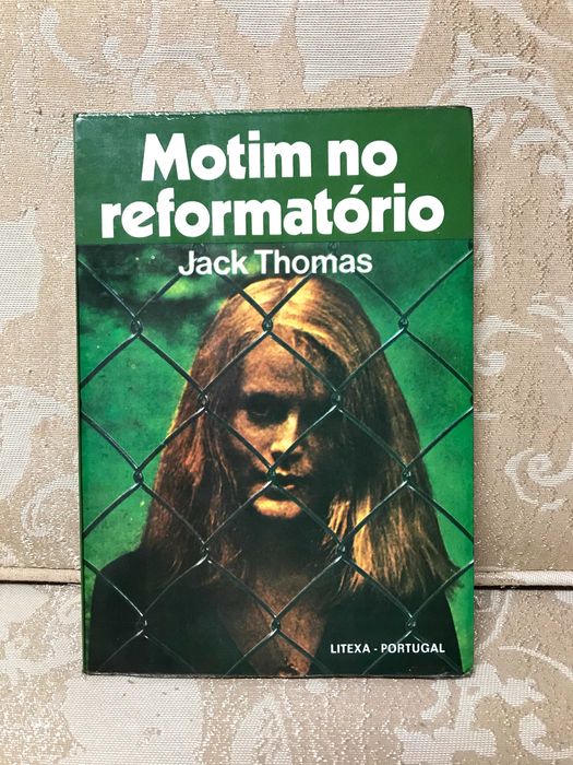 Vários Livros Antigos