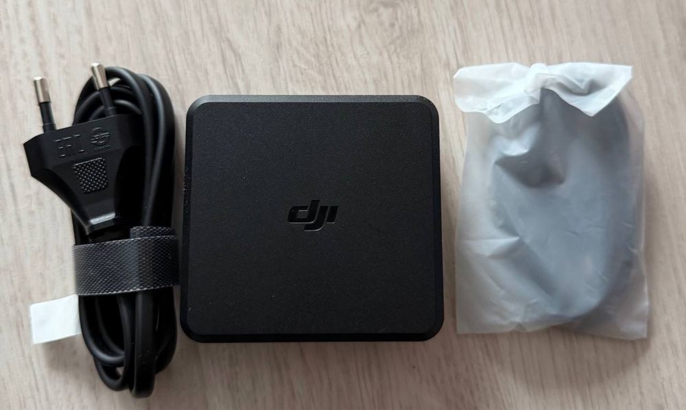 Оригінальний зарядний хаб DJI + кабель живлення Mavic 3