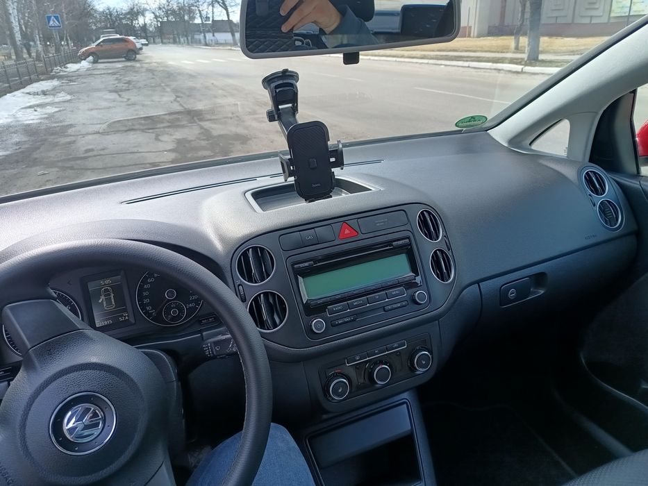 Volkswagen Golf+ 6 Гольф 2011 року 1.6 mpi Нефарбована Гарний стан