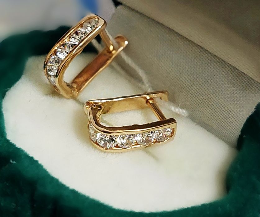 Дитячі сережки "Доріжка" золото 585 проба нові