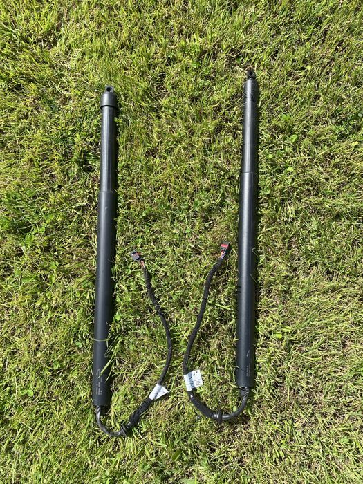 Jaguar i pace амортизатор кришки багажника електричний