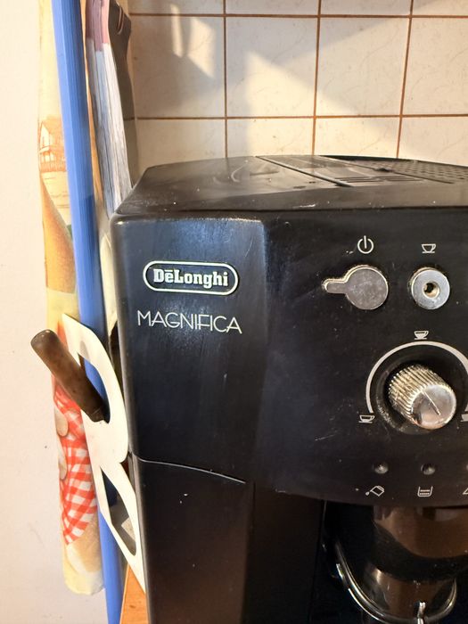 Ekspres do kawy De’Longhi Magnifica